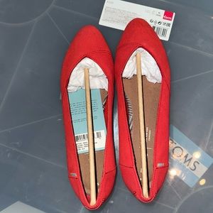 TOMS Julie Poinsettia Suede